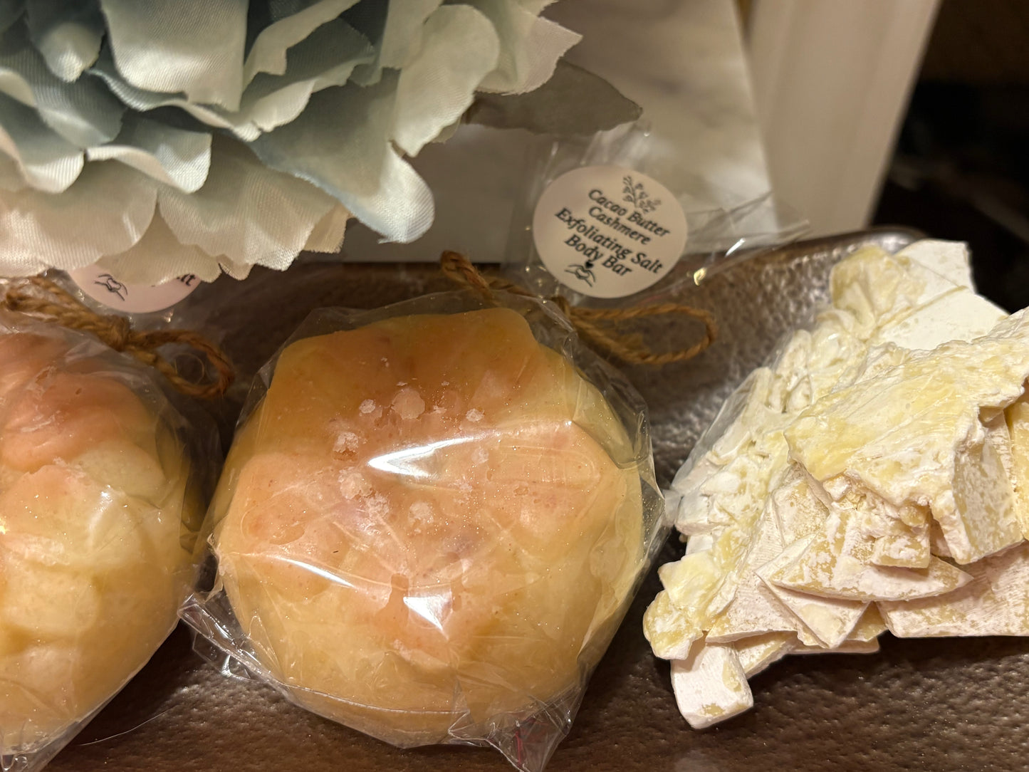 Exfoliating Salt Bar - HandmadewithlovebyJJ